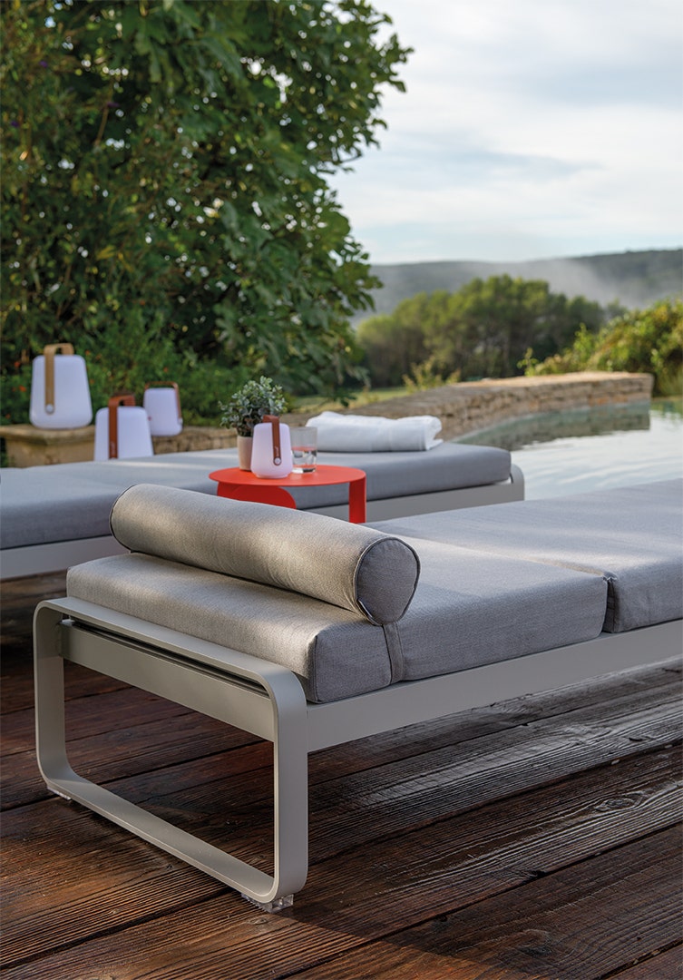 Ideal world sun lounger shop