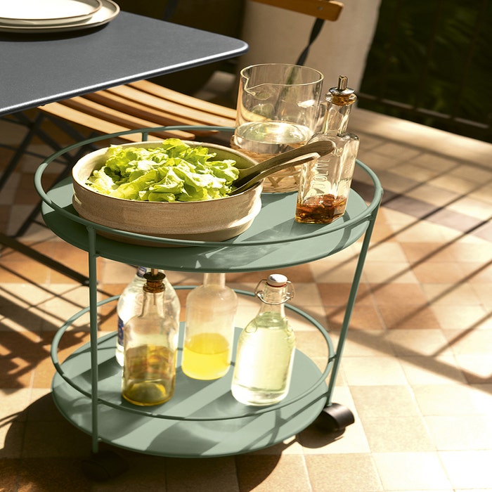 KLEINER TISCH MIT ZWEI PLATTEN UND ROLLEN