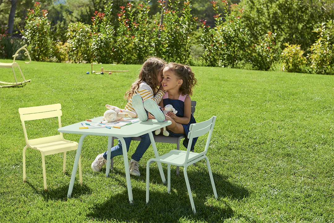 chaise de jardin pour enfant, table enfant, coin enfant, mobilier enfant, kid furniture, outdoor furniture for kid