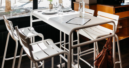 table haute de jardin, table haute en metal, mobilier terrasse restaurant